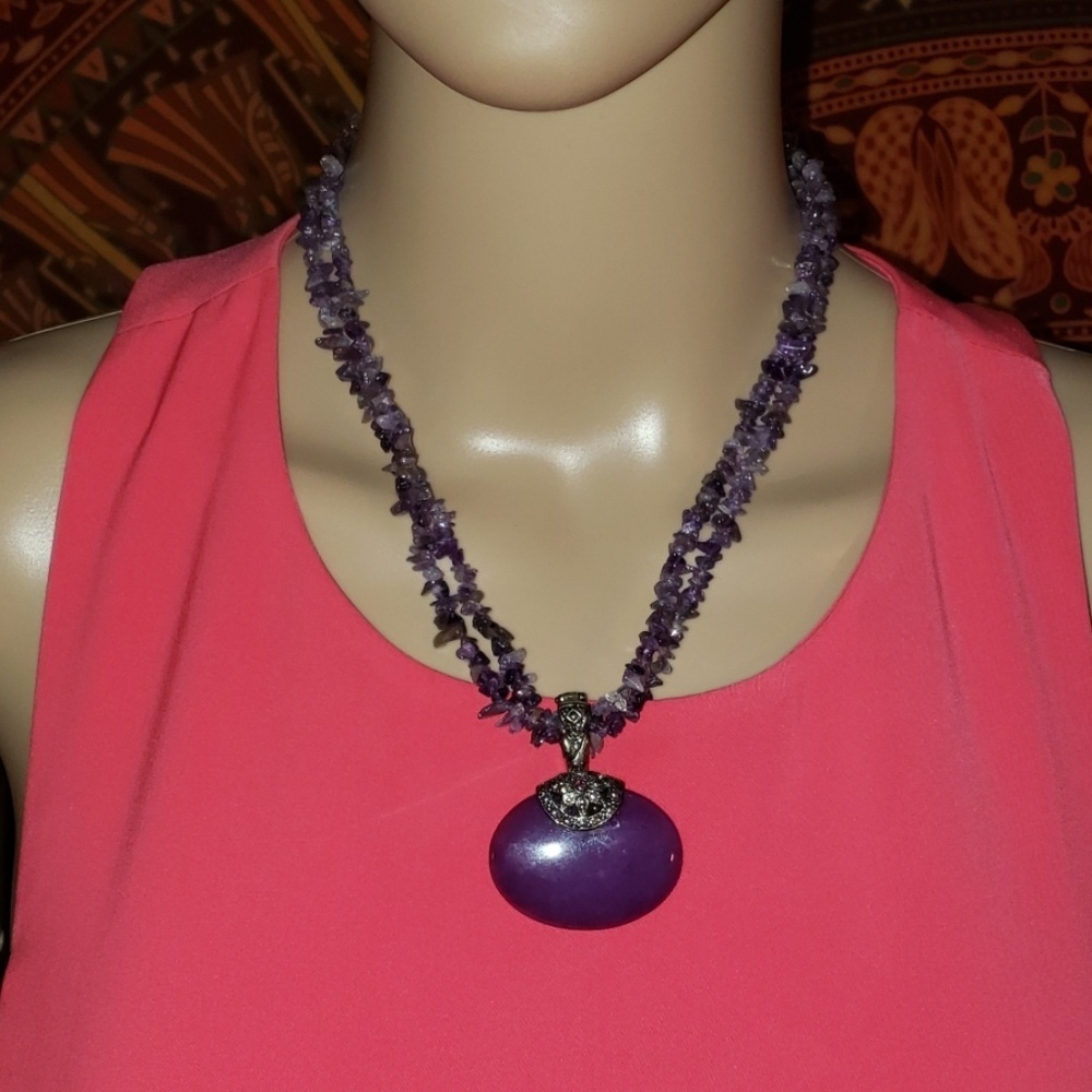 Premier Designs Amethyst necklace